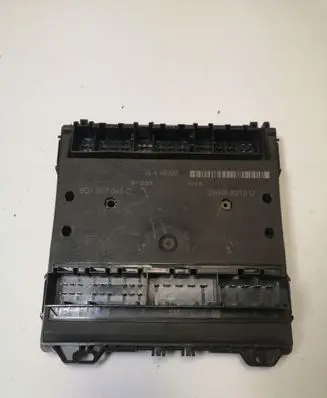 Volkswagen Polo V 6R Gateway control module
