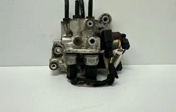 Porsche Cayenne (92A) Active stabilizer control/valve assembly 7P5511853
