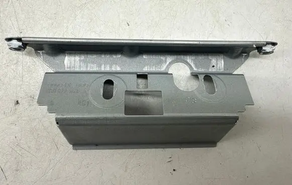 Audi Q5 SQ5 8R Loading door exterior handle/bracket 8R0827569A