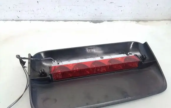 Ford Mondeo MK II Third/center stoplight 97BG13N408