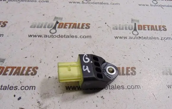 Toyota RAV 4 (XA30) Airbag deployment crash/impact sensor 8983133020