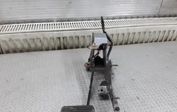 Renault Modus Brake pedal 8200696868