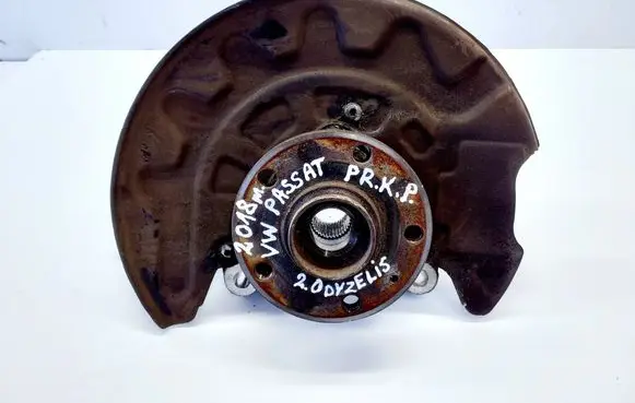 Volkswagen PASSAT B8 Front wheel hub 3Q0400053Q 5Q0615311G
