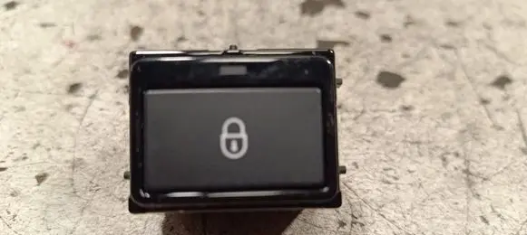 Jaguar XE Central locking switch button GX7314017FC