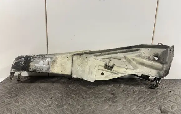 Audi 80 90 S2 B4 Radiator mount bracket 4A0805808