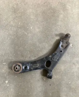 Front lower control arm/wishbone