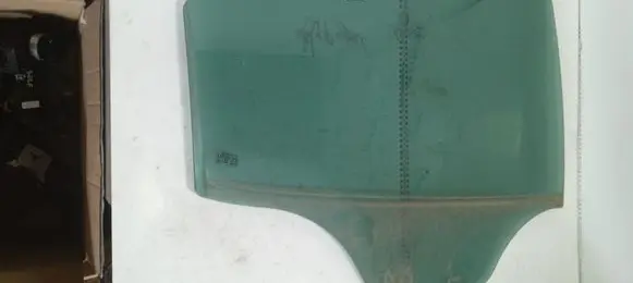 Seat Ibiza IV (6J,6P) Rear door window glass 004524