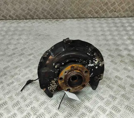 Mini Cooper Countryman R60 Front wheel hub 9808399