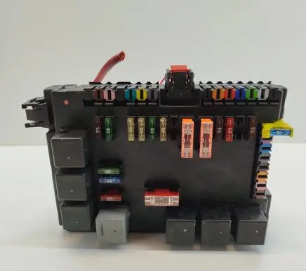 Mercedes-Benz S W221 Fuse module A2215403050