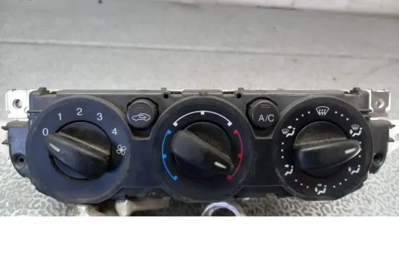 Ford Focus C-MAX Air conditioning/heating control unit 