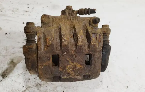 Subaru Forester SH Front brake caliper