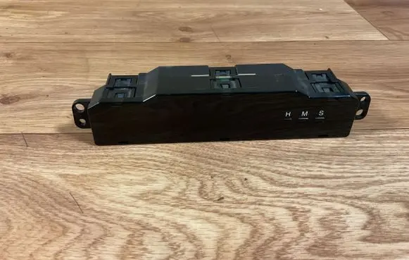Chevrolet Nubira Screen/display/small screen 96812053