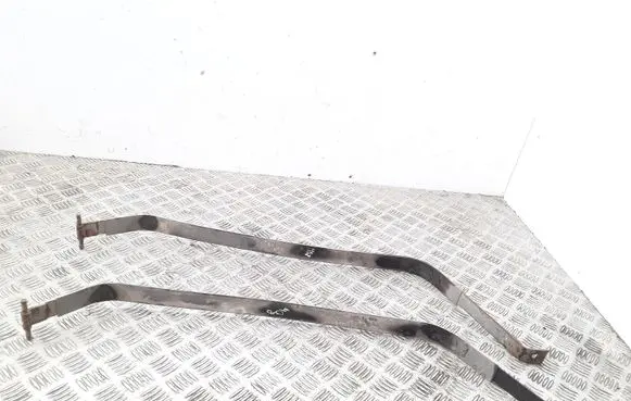 Hyundai Grandeur Fuel tank mounting bracket 