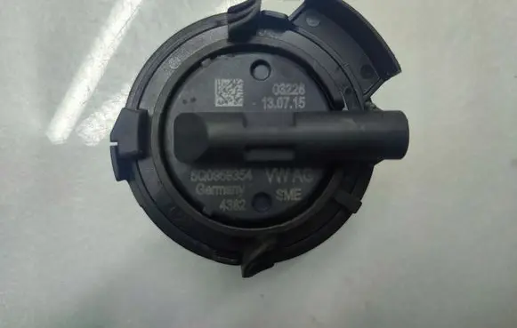 Audi A3 S3 8V Airbag deployment crash/impact sensor 5Q0959354