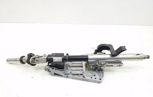 Mercedes-Benz E C207 W207 Steering wheel axle A2044601916