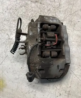 Porsche Cayenne (9PA) Rear brake caliper