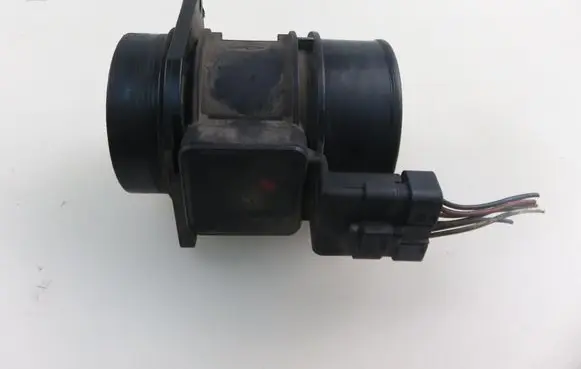 Renault Scenic I Mass air flow meter 7700104426 5WK9620 7700109812