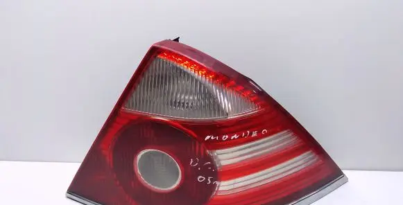 Ford Mondeo Mk III Rear/tail lights 6S7113404A 1S7113404A