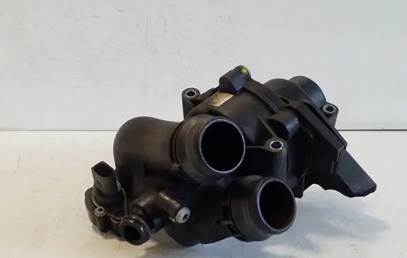 Skoda Superb B6 (3T) Water pump 06J121111D