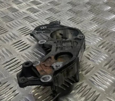 Mercedes-Benz Vito Viano W639 Timing chain cover A6460160306