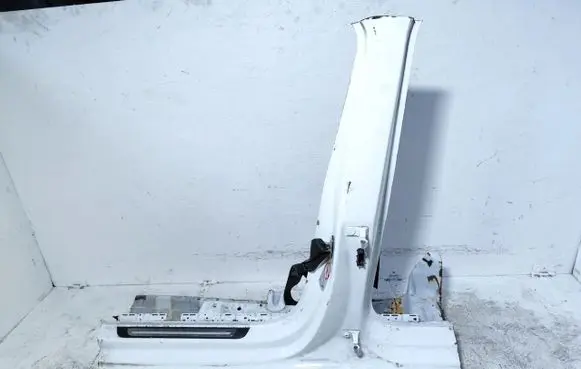 Audi A3 8Y Pillar (middle) 