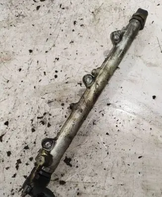 BMW X3 E83 Fuel main line pipe 7787164 0445214030