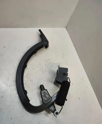 Audi A3 S3 8V Tailgate/trunk/boot hinge 8v5827302