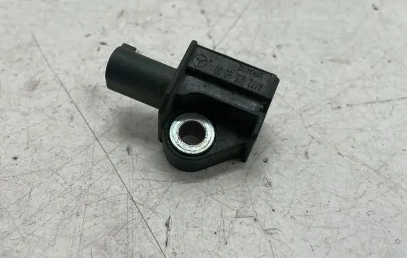 Mercedes-Benz E W212 Airbag deployment crash/impact sensor A1729056000