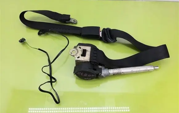 Audi A8 S8 D2 4D Front seatbelt 0566021300