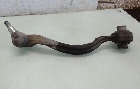 Front lower control arm/wishbone