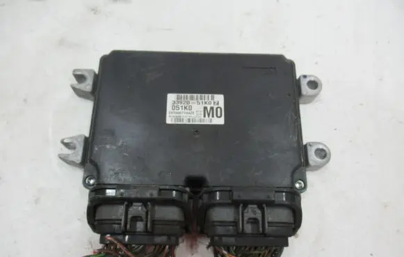 Opel Agila B Engine control unit/module 3392051K02