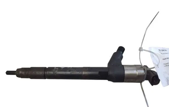 Opel Astra K Fuel injector 55570012