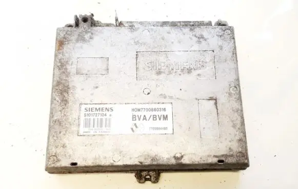 Renault Laguna I Engine control unit/module S101727104Q HOM7700860316