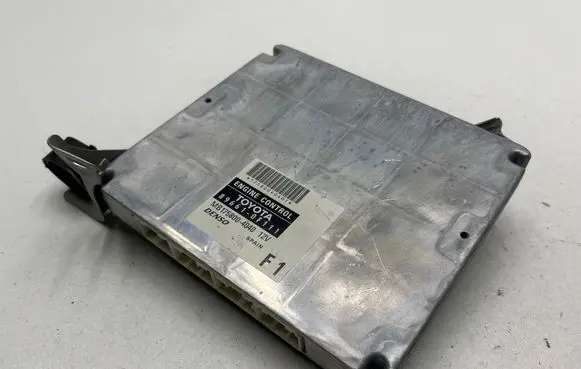 Toyota Corolla Verso AR10 Engine control unit/module 1758004040 896610F111 MB1758004040