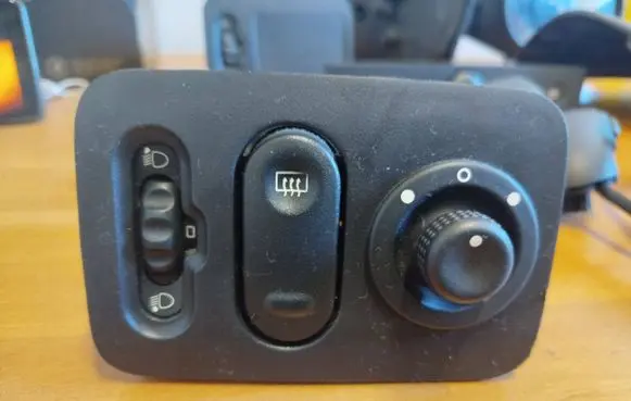 Renault Thalia I A set of switches 7700431686 7700429992 8200060042