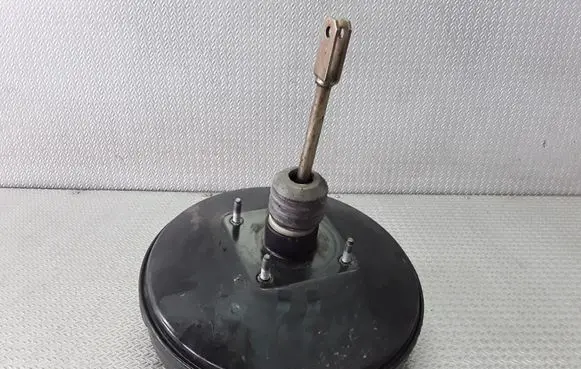 Mercedes-Benz Vito Viano W638 Brake booster A0004307708