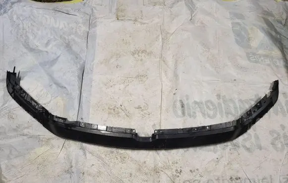 Dodge RAM Front bumper splitter molding 68335015AG