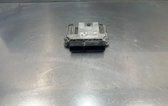 Skoda Fabia Mk2 (5J) Engine control unit/module 045906013Q 0281015049 045906013E