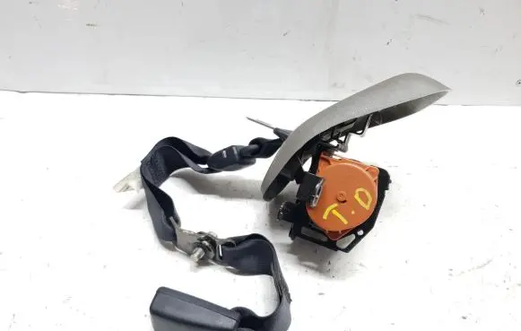 Nissan Murano Z50 Middle seatbelt (rear) TK-AB0-G1777