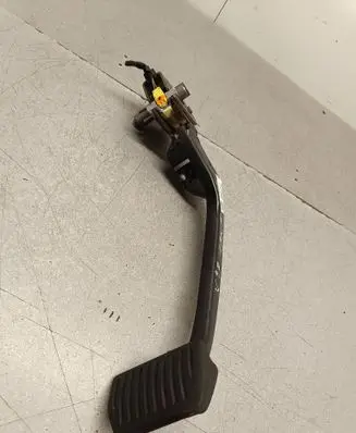 Volvo S90, V90 Brake pedal 201609221047 4766 31381852