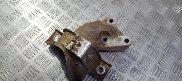 Fiat Doblo Engine mount bracket 7n053