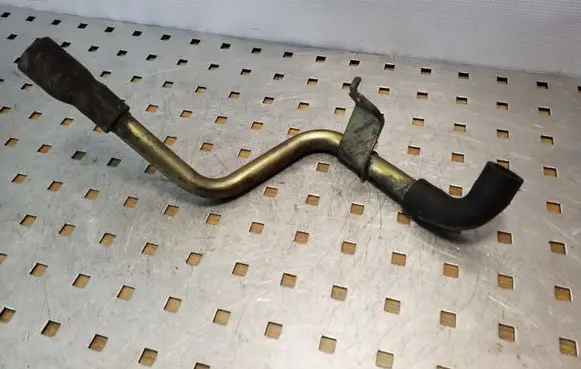 Toyota Land Cruiser (J120) Engine coolant pipe/hose
