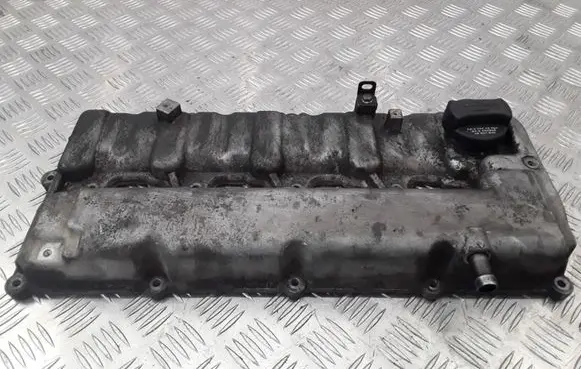 KIA Sorento Rocker cam cover 