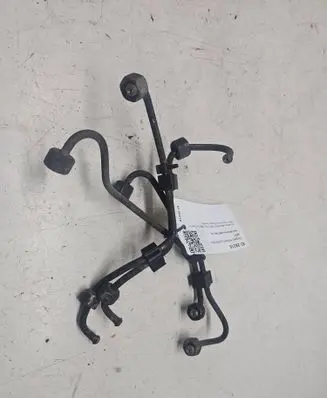 Seat Alhambra (Mk1) Fuel injector supply line/pipe 