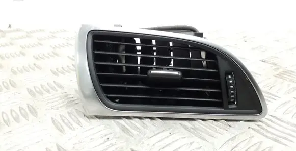Audi A6 S6 C7 4G Dashboard side air vent grill/cover trim 4G2820901