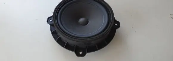 Hyundai ix35 Rear door speaker