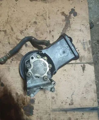 BMW 5 E39 Power steering pump 7691340 2247599 GM73241