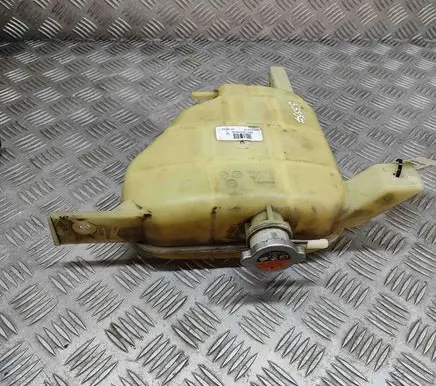 Nissan Navara D23 Coolant expansion tank/reservoir 217104KK0A