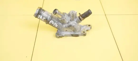 Honda Insight Thermostat/thermostat housing LDA3