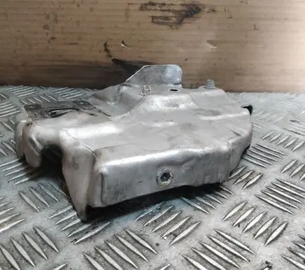 Ford Focus Heat shield in engine bay CM5G9N454DD